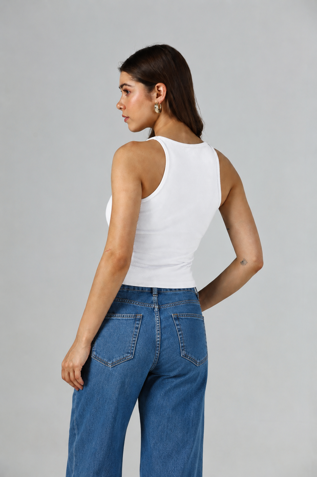 Luna Stud Tank